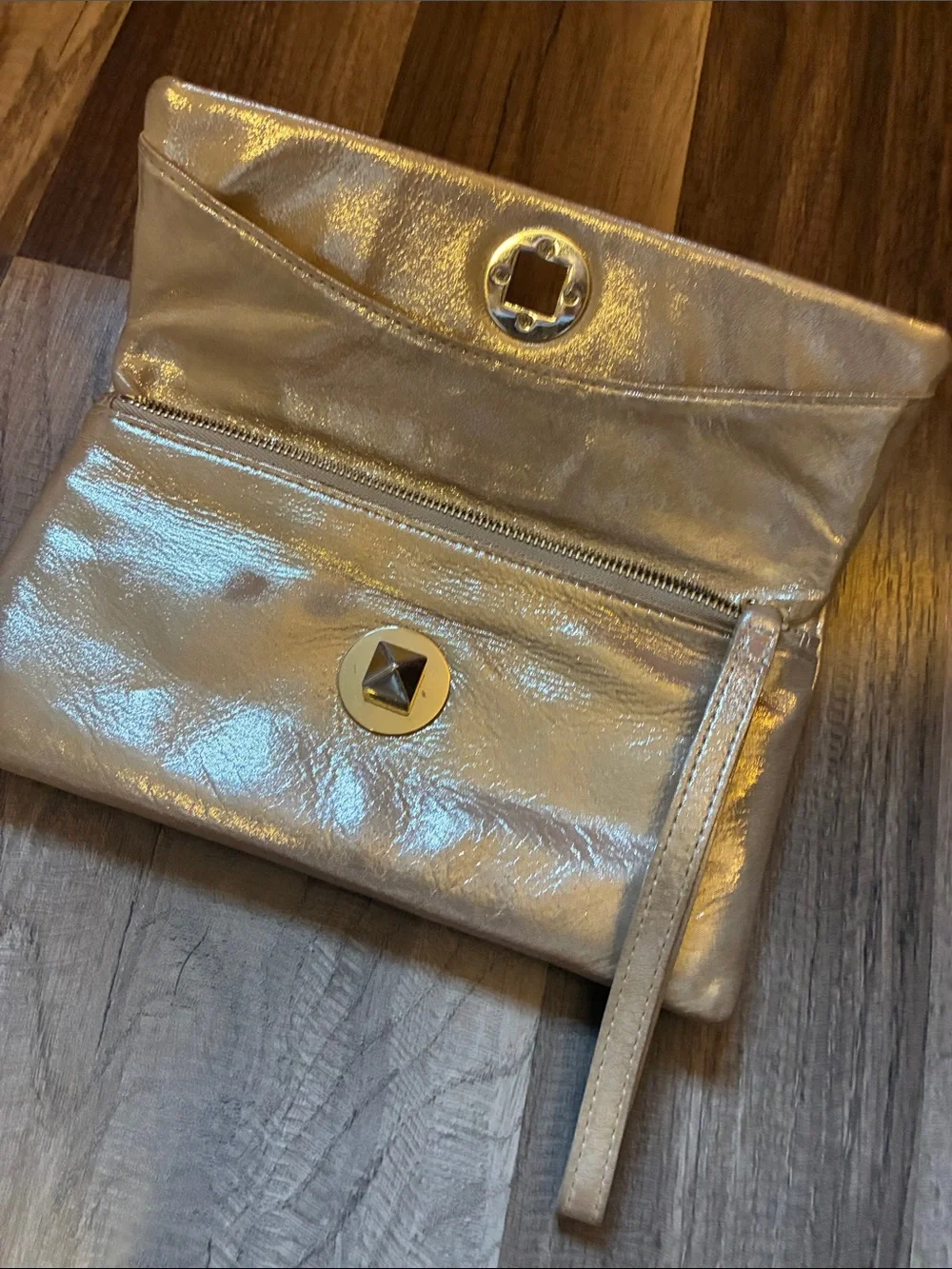 Kate Spade- Women’s Leather- Gold/Metallic Clutch W/Signature Twist Lock